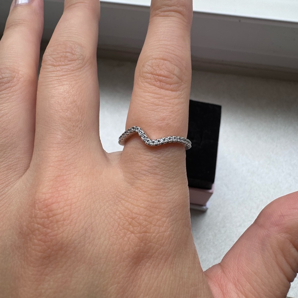Pandora Sparkle Silver Wave Ring - Picture 8 of 8